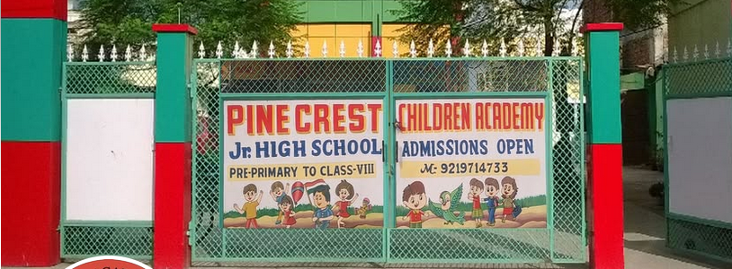 Pine Crest School