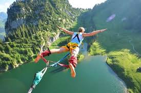BUNGEE JUMPING